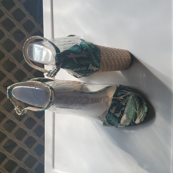 Shoes - Picture 5 of 12